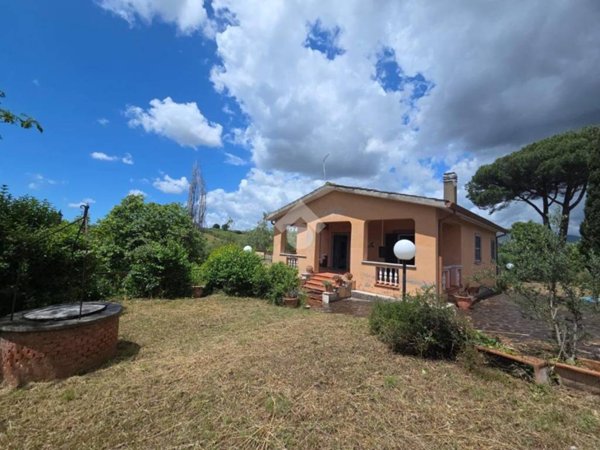 casa indipendente in vendita a Velletri