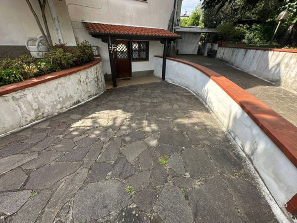 casa indipendente in vendita a Velletri