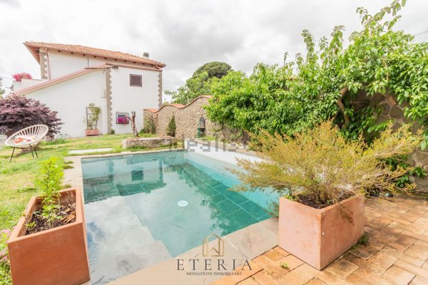 casa indipendente in vendita a Velletri