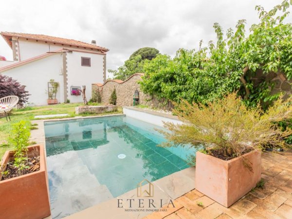 casa indipendente in vendita a Velletri