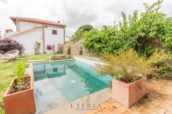 casa indipendente in vendita a Velletri