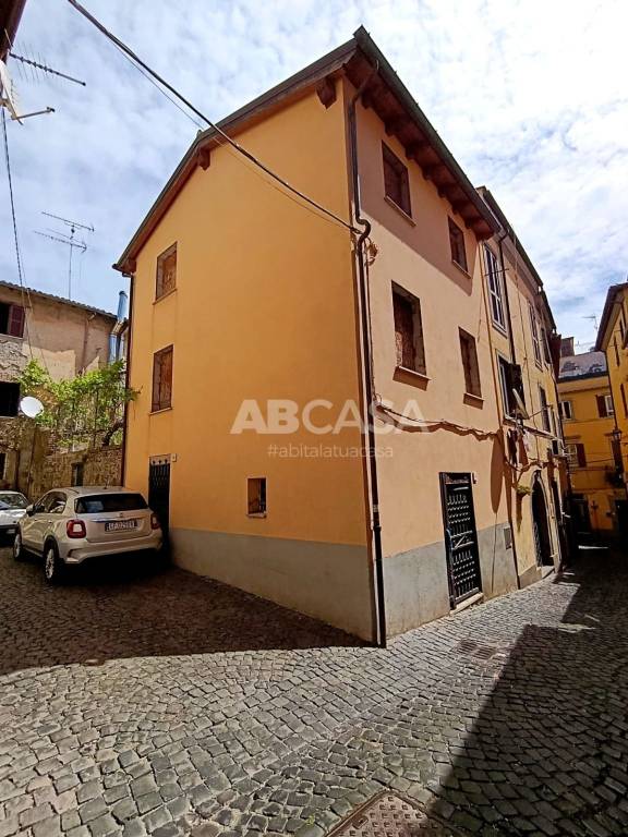 casa indipendente in vendita a Velletri