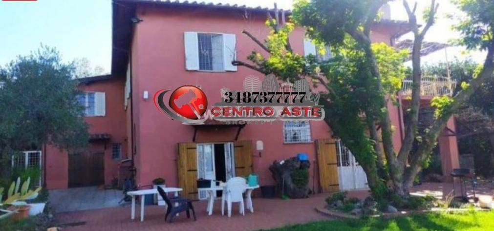 casa indipendente in vendita a Velletri