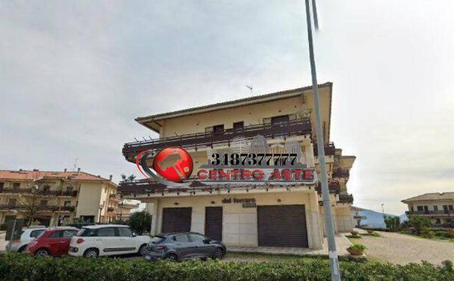 negozio in vendita a Velletri