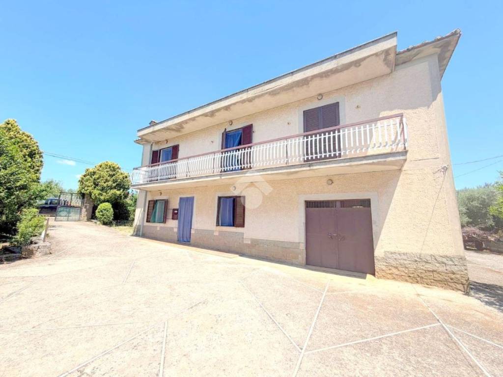 casa indipendente in vendita a Velletri