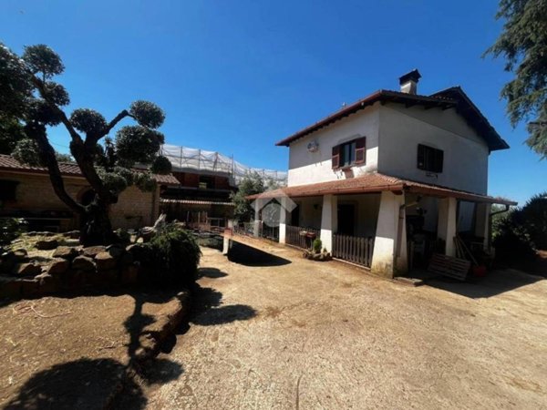 casa indipendente in vendita a Velletri