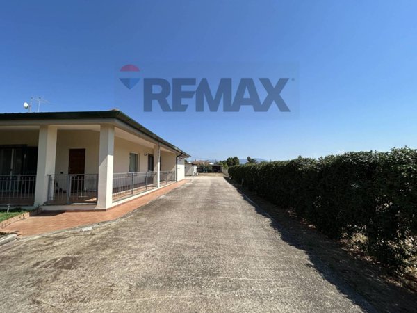 casa indipendente in vendita a Velletri