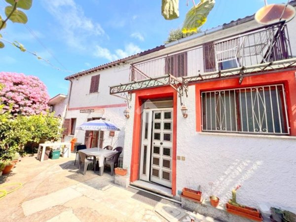 casa indipendente in vendita a Velletri