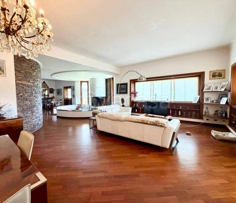 casa indipendente in vendita a Velletri