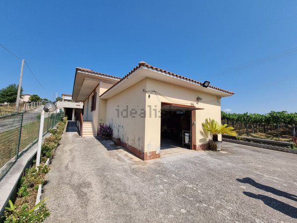 casa indipendente in vendita a Velletri