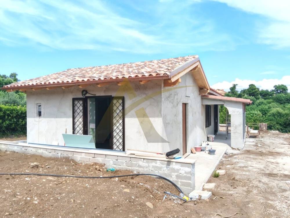 casa indipendente in vendita a Velletri