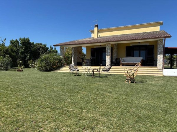 casa indipendente in vendita a Velletri