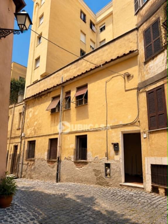 casa indipendente in vendita a Velletri