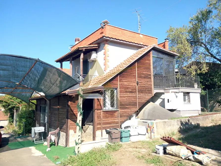 casa indipendente in vendita a Velletri