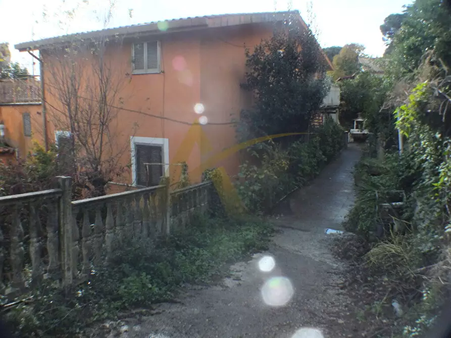 casa indipendente in vendita a Velletri