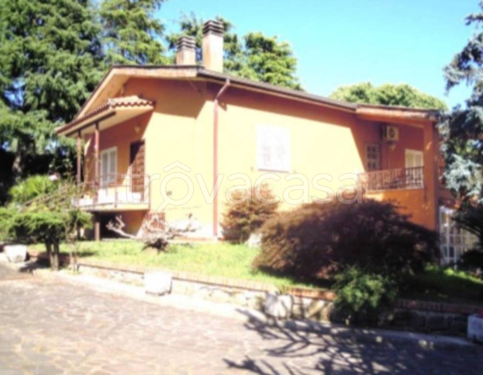 casa indipendente in vendita a Velletri
