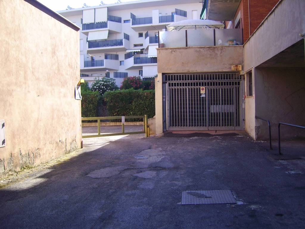 negozio in vendita a Velletri