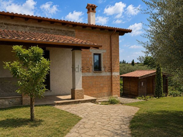 casa indipendente in vendita a Velletri