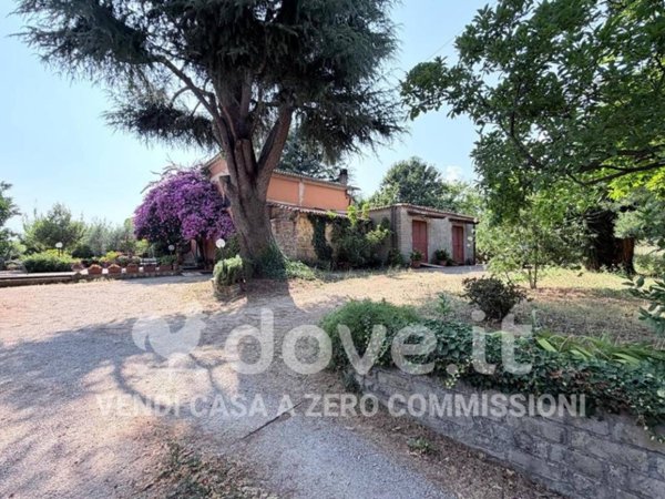 casa indipendente in vendita a Velletri
