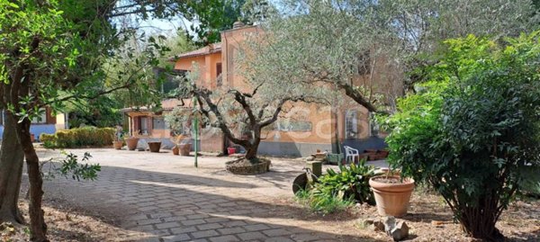 casa indipendente in vendita a Velletri