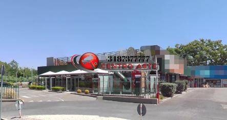 locale commerciale in vendita a Velletri