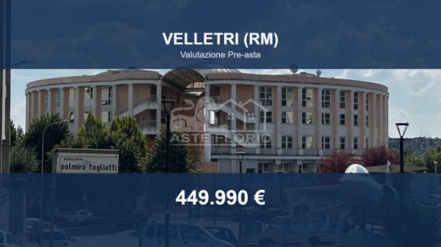 locale di sgombero in vendita a Velletri