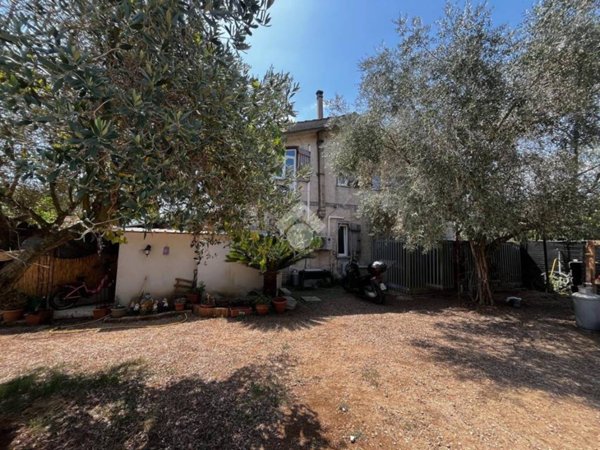 casa indipendente in vendita a Velletri