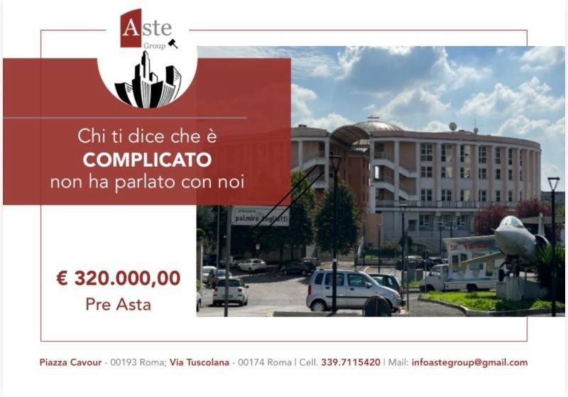locale commerciale in vendita a Velletri