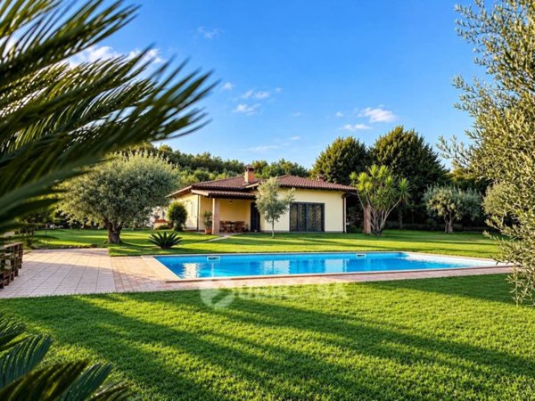 casa indipendente in vendita a Velletri