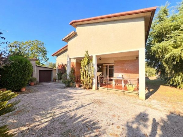 casa indipendente in vendita a Velletri