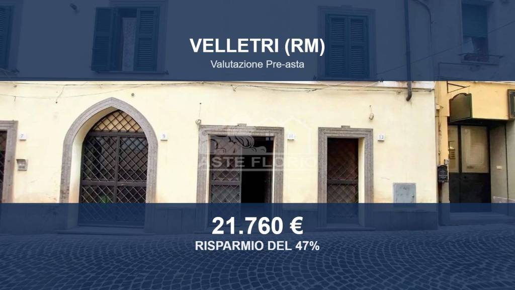 locale commerciale in vendita a Velletri