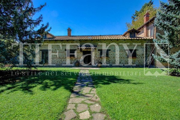 casa indipendente in vendita a Velletri