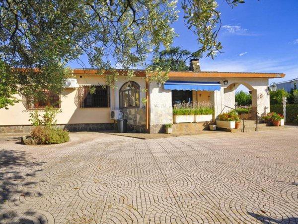 casa indipendente in vendita a Velletri