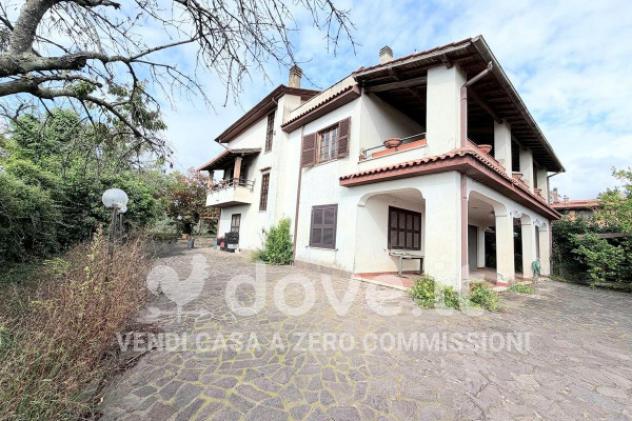 casa indipendente in vendita a Velletri