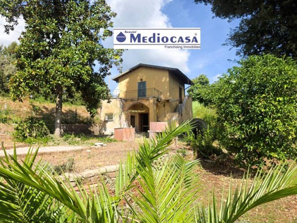 casa indipendente in vendita a Velletri