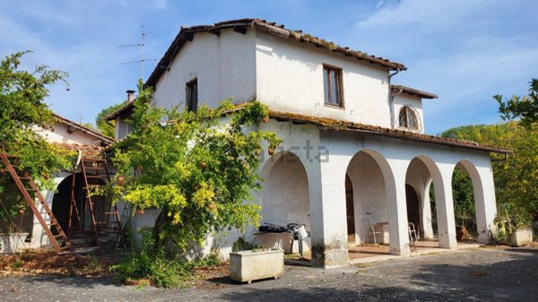 casa indipendente in vendita a Velletri