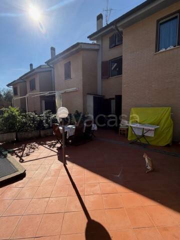 casa indipendente in vendita a Velletri