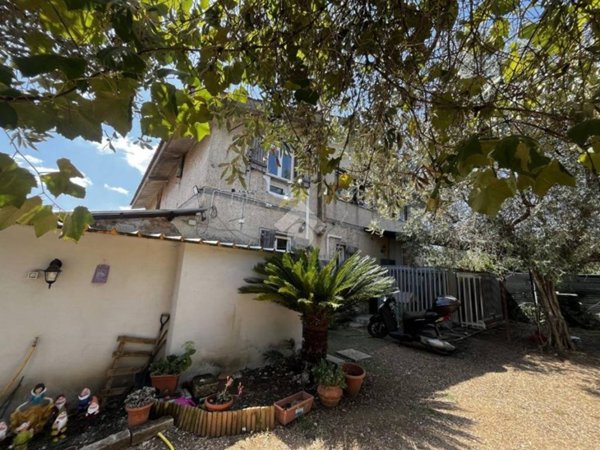 casa indipendente in vendita a Velletri