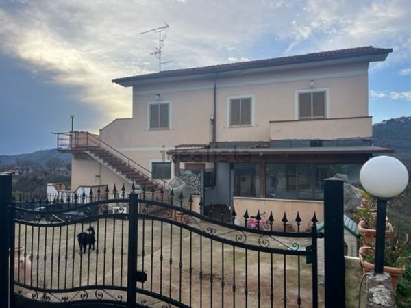 appartamento in vendita a Vicovaro