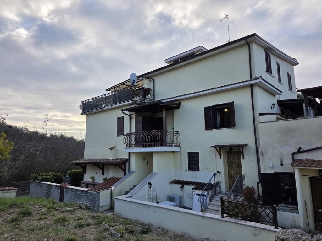 appartamento in vendita a Vicovaro