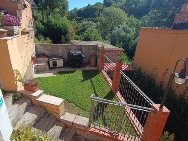 casa indipendente in vendita a Vicovaro
