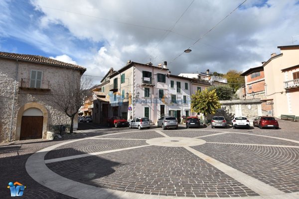 appartamento in vendita a Vivaro Romano