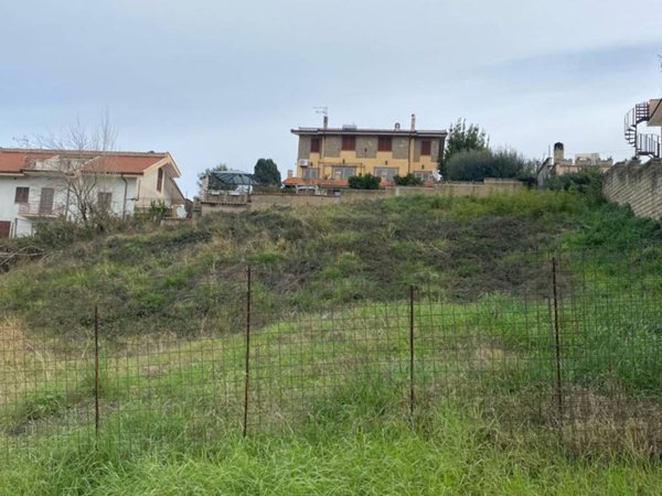 terreno edificabile in vendita a Zagarolo in zona Valle Martella