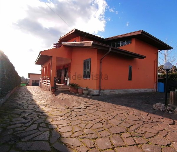 casa indipendente in vendita a Zagarolo