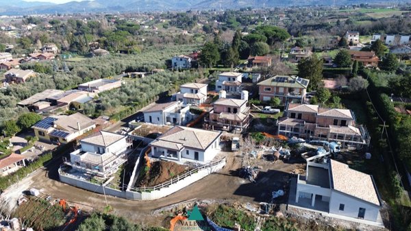 casa indipendente in vendita a Zagarolo