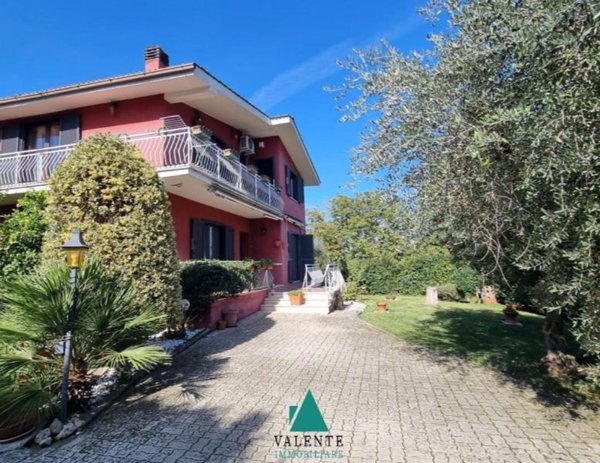 casa indipendente in vendita a Zagarolo