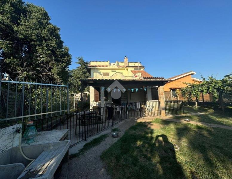 casa indipendente in vendita a Zagarolo