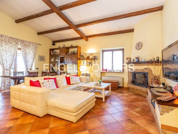casa indipendente in vendita a Zagarolo