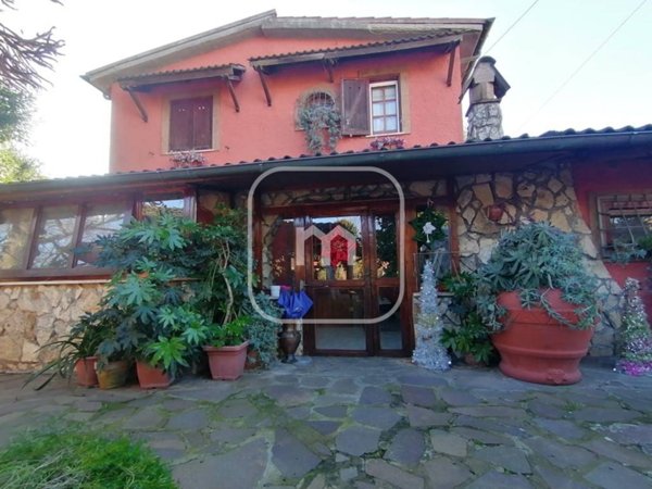casa indipendente in vendita a Zagarolo
