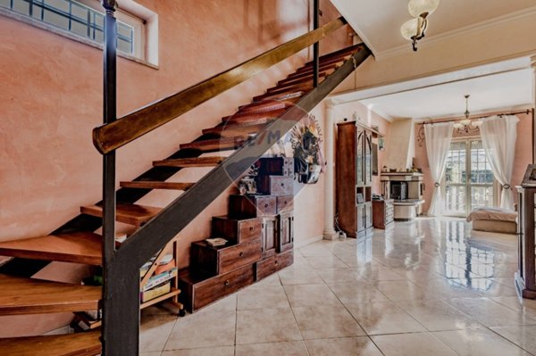 casa indipendente in vendita a Zagarolo in zona Valle Martella